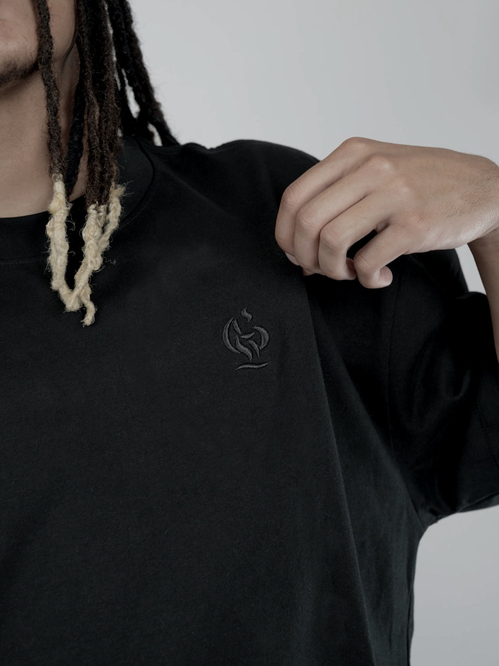 CORE TEE- BLACK