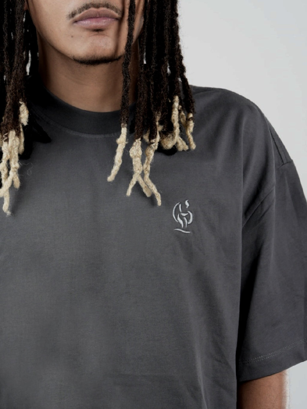 CORE TEE - GRAY